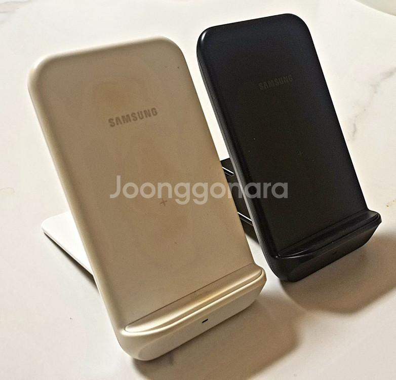 삼성 고속무선충전기 컨버터블 완전구성 판매합니다--2