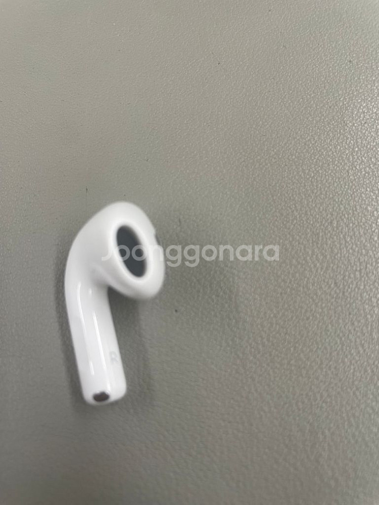 에어팟4 노이즈캔슬링 제품--2