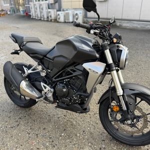 혼다 cb300r 19년형 abs 판매합니다