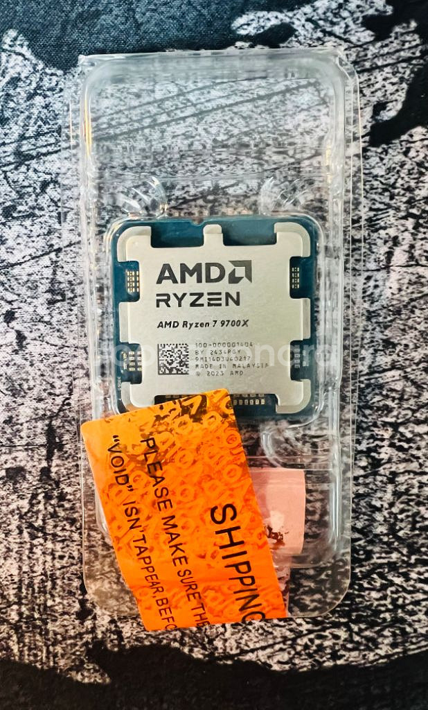 AMD 라이젠 9700X CPU 판매합니다--0