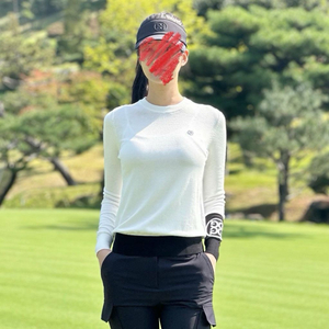 지포어 우먼 에센셜 테크 크루넥 스웨터