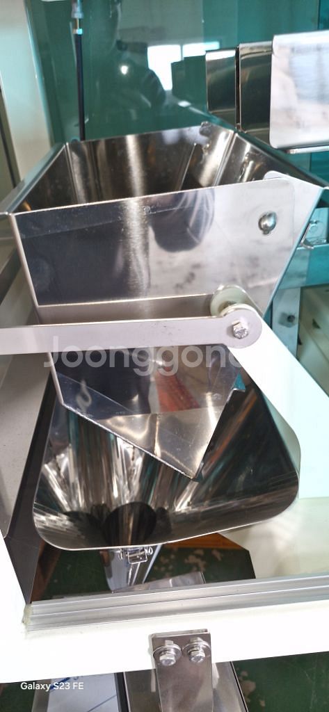 자동계량기 자동소분기 견과류계량기 미사용 새거--7