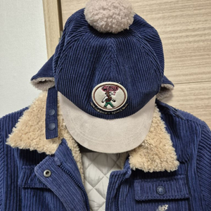 뉴발란스 패딩. 120 모자포함