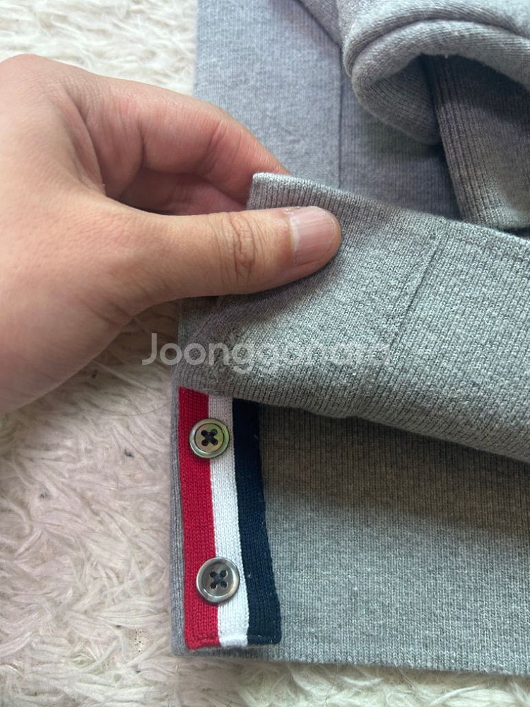 [1, 새상품급] 톰브라운 사선완장 맨투맨--4