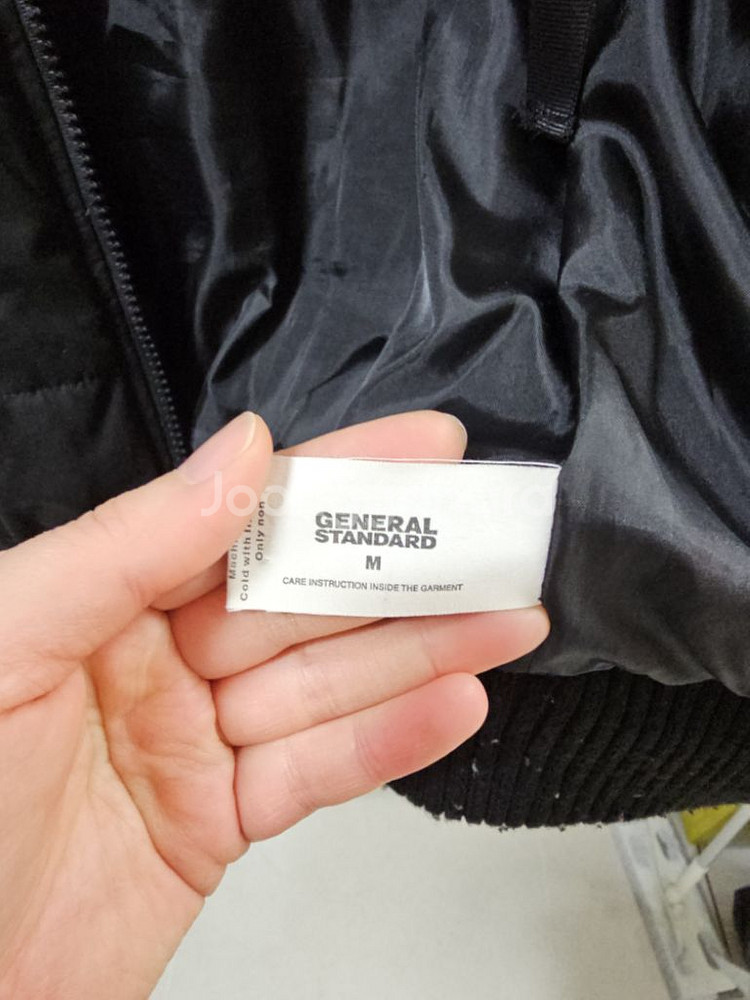 블랙 숏 패딩 레이스 디테일 귀엽고 따뜻--3