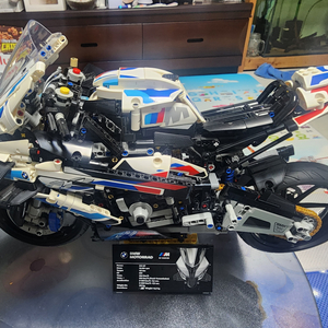 레고정품42130 테크닉BMW M1000 RR 중고