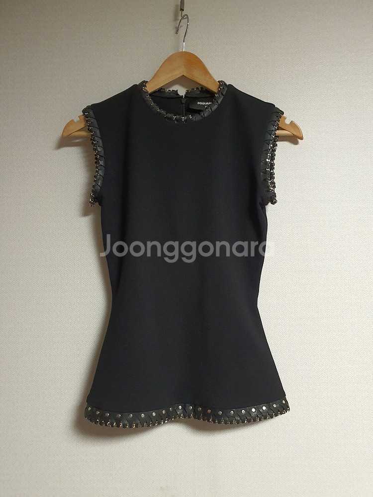 dsquared2 디스퀘어드 체인 디테일 티셔츠 탑--1