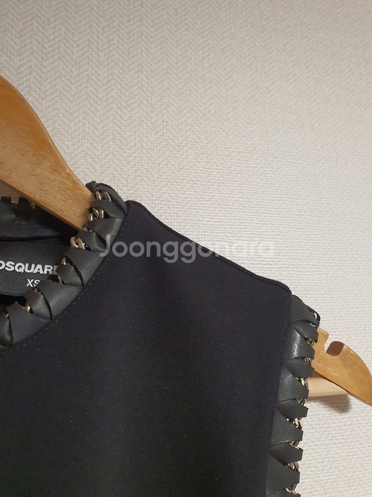 dsquared2 디스퀘어드 체인 디테일 티셔츠 탑--3