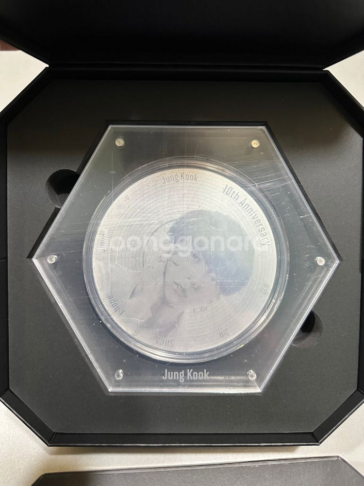 BTS 10주년 기념주화 풀세트 일괄판매--6