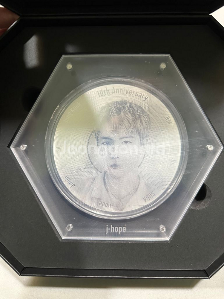 BTS 10주년 기념주화 풀세트 일괄판매--5