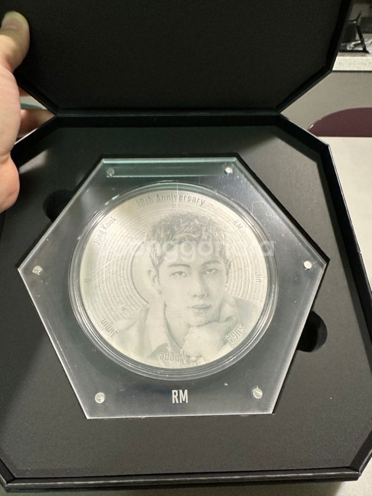 BTS 10주년 기념주화 풀세트 일괄판매--3