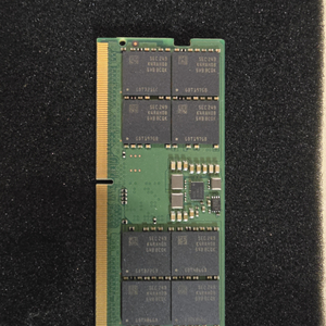 삼성전자 노트북 DDR5 4800 16GB 팝니다.