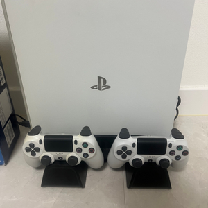 ps4 pro 7218b 1테라 팝니다