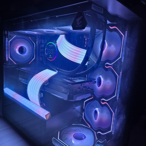 7800X3D RTX4080S 본체 팝니다