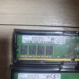 삼성 DDR4 8GB RAM 2개 2666v