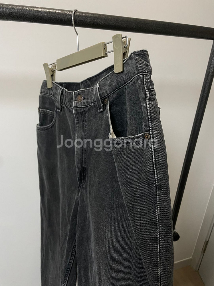 90's USA levis 리바이스560 흑청 데님팬츠--2