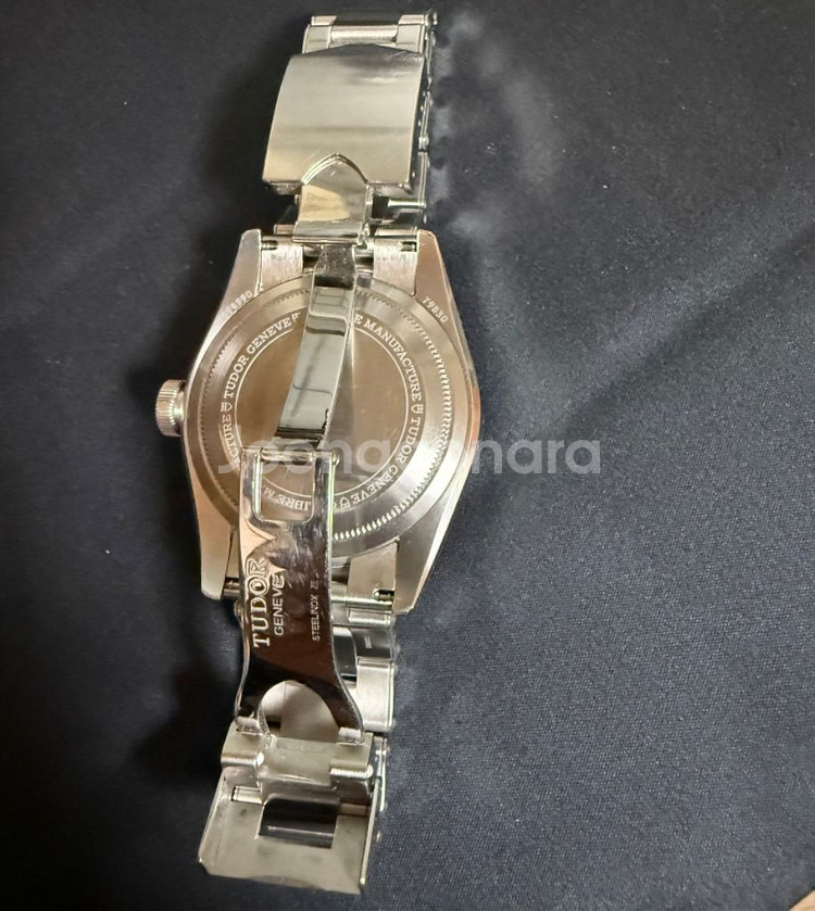 튜더 블랙베이 GMT 41mm--5