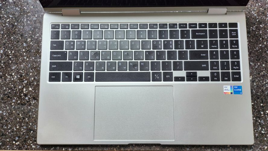 삼성 갤럭시북 프로360/슈퍼 아몰레드/2in1--5