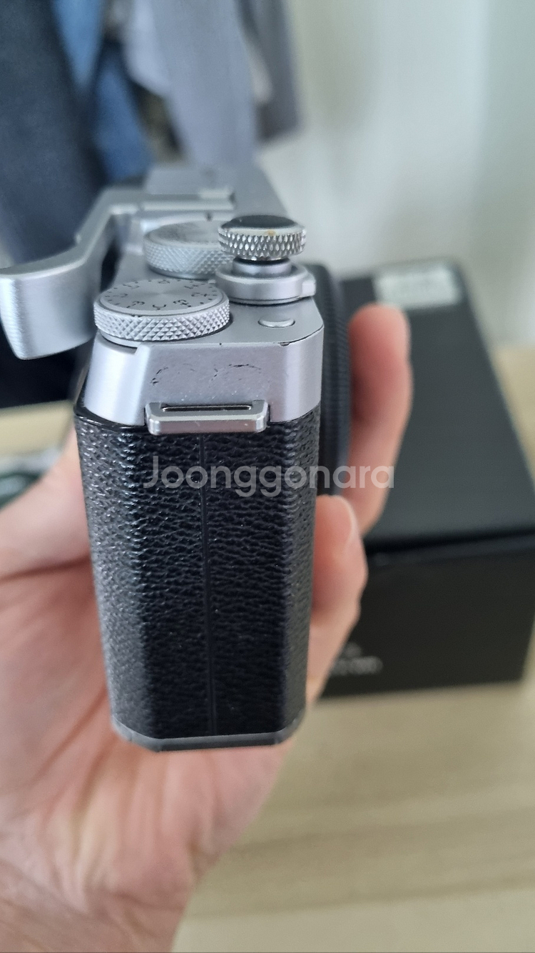 후지필름 X-E4 실버 바디--2