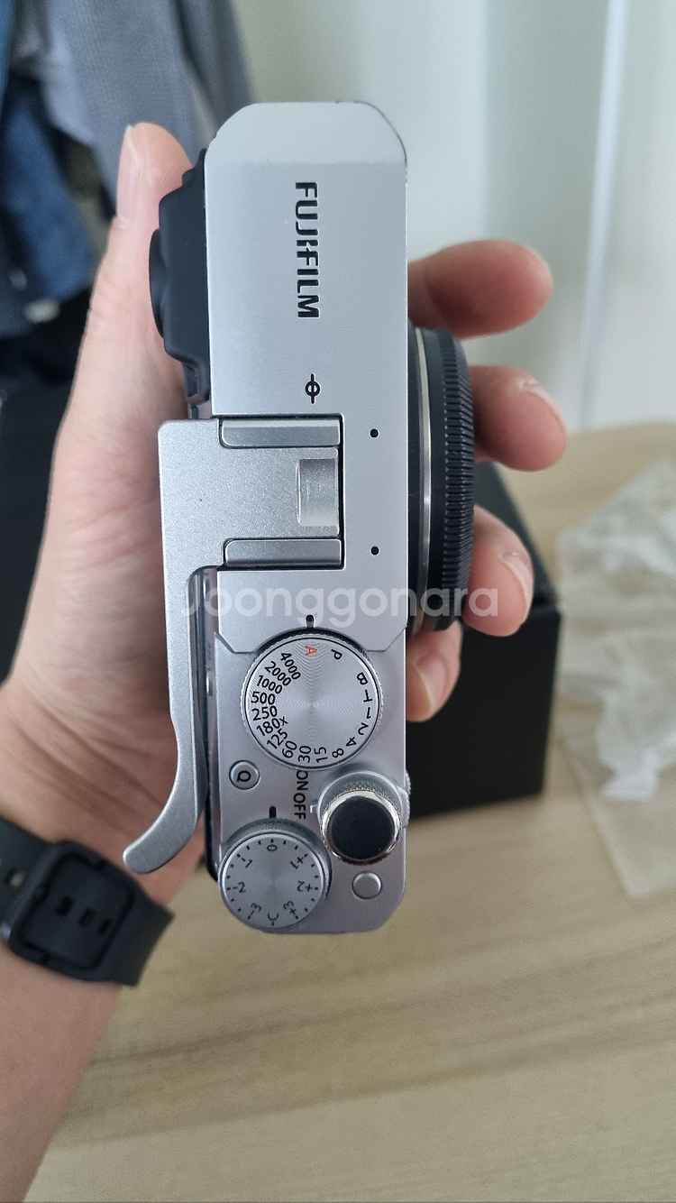 후지필름 X-E4 실버 바디--6