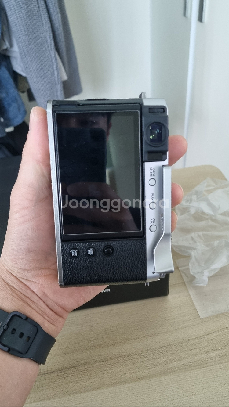 후지필름 X-E4 실버 바디--5