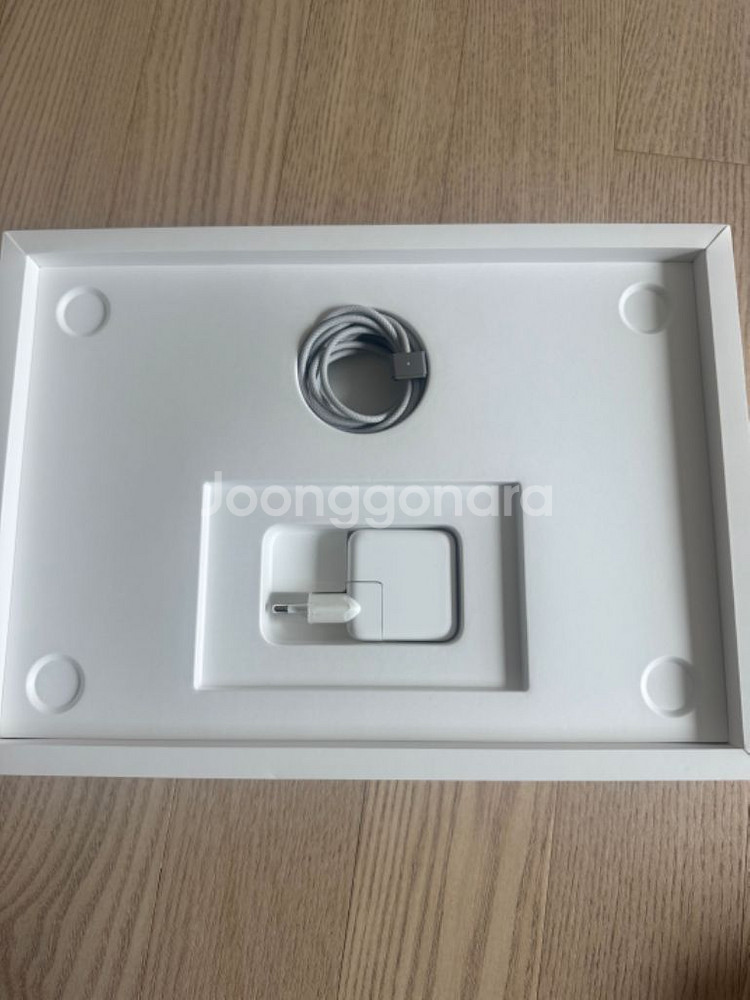 맥북에어15 M2 256GB--2