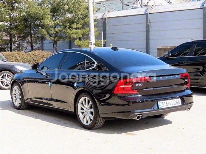 @18년식 더 뉴 S90 D4 모멘텀 전국최저가격--2