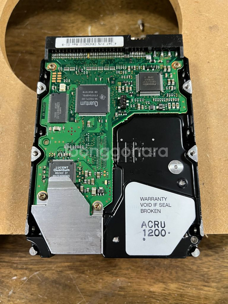 퀀텀 구형 골동품 컴퓨터 하드디스크--0