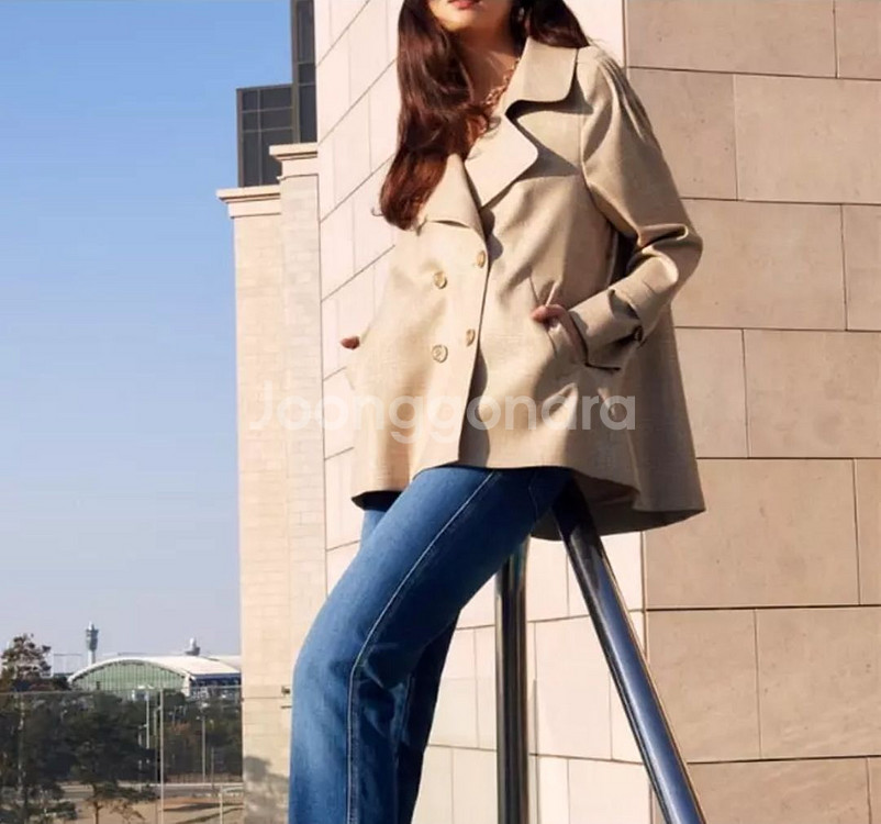 폴앤조 메탈릭숏트렌치55 새옷--8