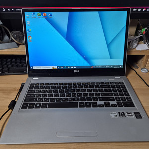 LG 15U53 i5 노트북 (SSD 512기가)