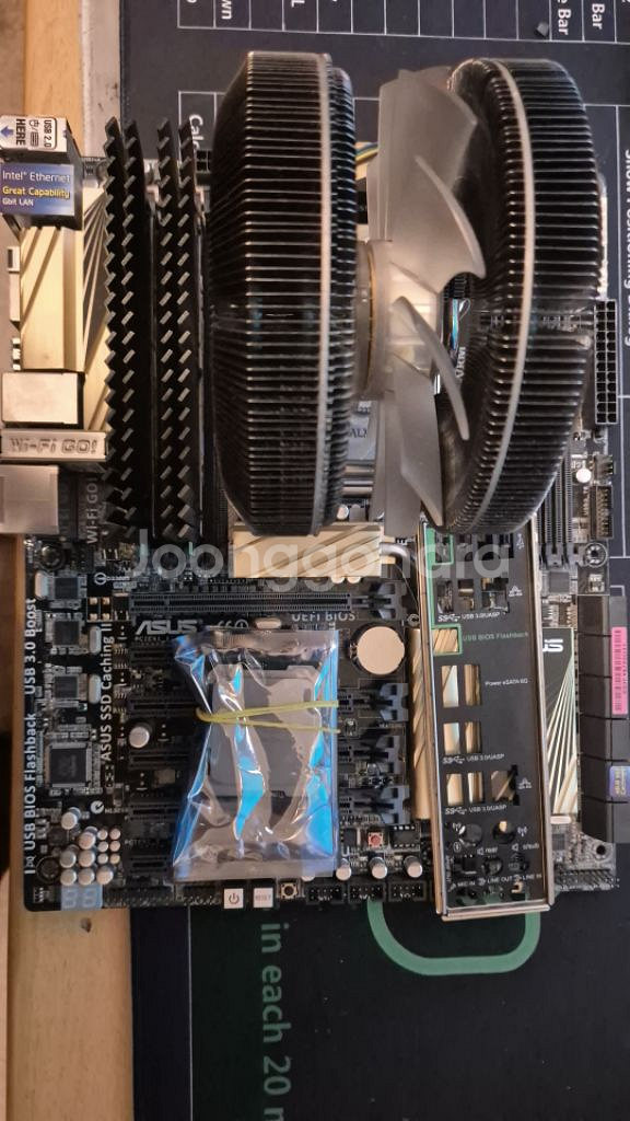 반본체asus x79 deluxe 보드 및 cpu--1