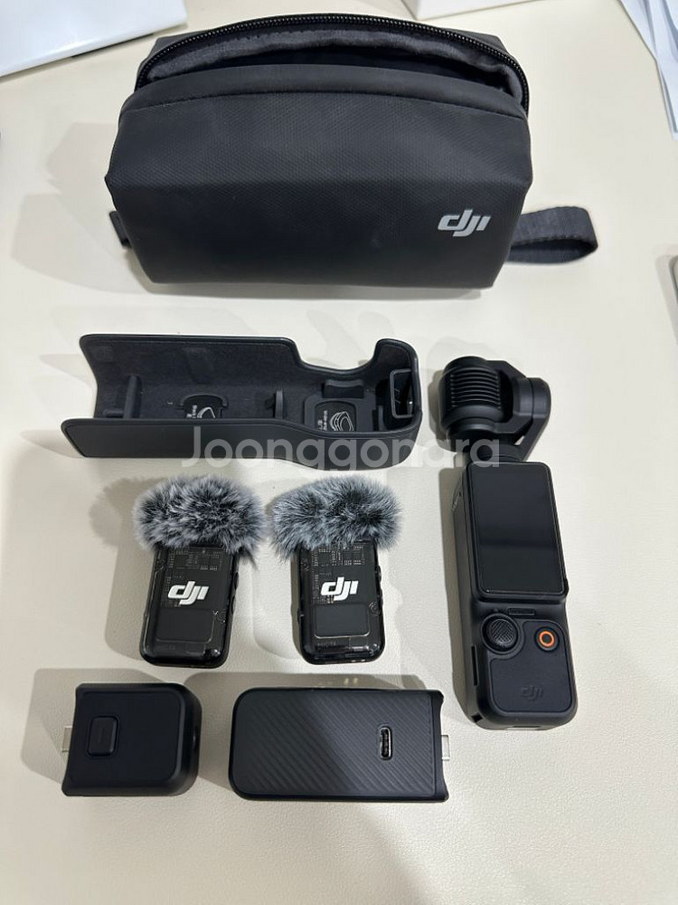 오즈모 포켓3 크리에이터콤보 + 마이크2개 (내용확인)--1