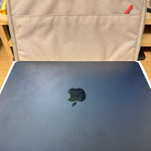 맥북에어 M2 13인치 미드나잇 8/512