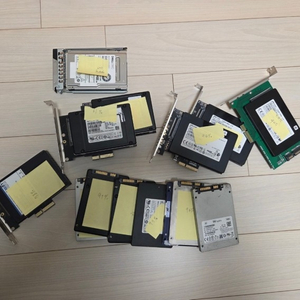 서버용 SAS HDD, U.2, NVMe SSD 판매다