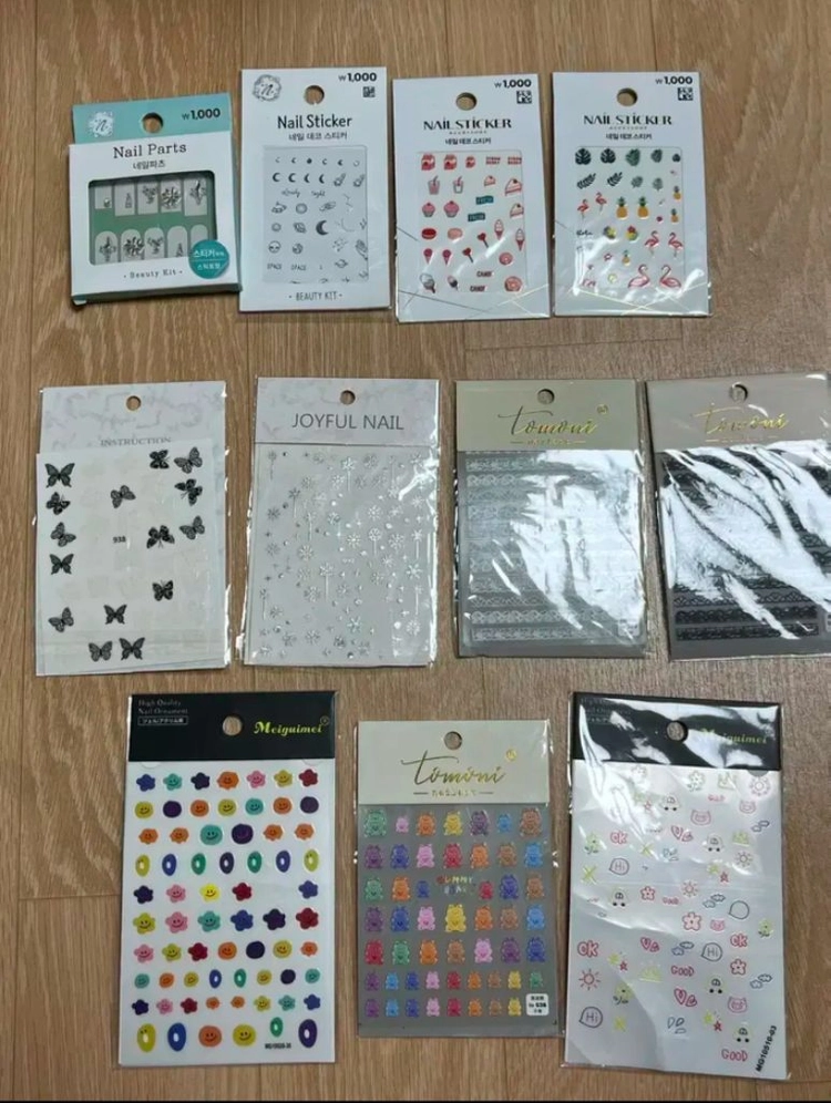 네일은 재료빨 등 네일 스티커 이미지