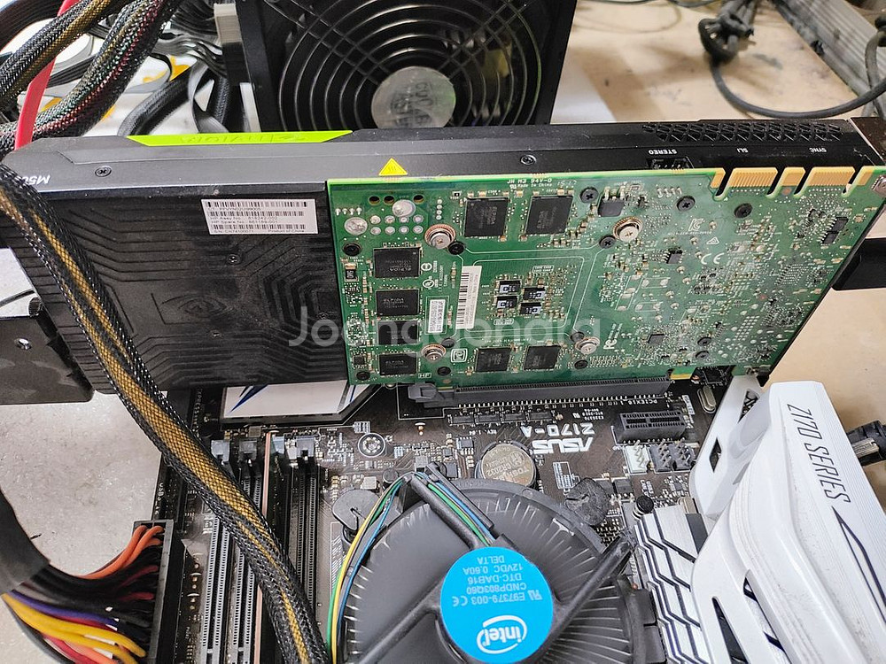 엔비디아 쿼드로 M5000 판매합니다--5
