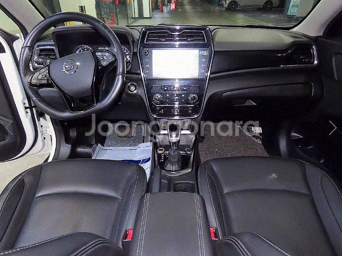 @22년식 베리 뉴 티볼리 1.5 가솔린 2WD R---9