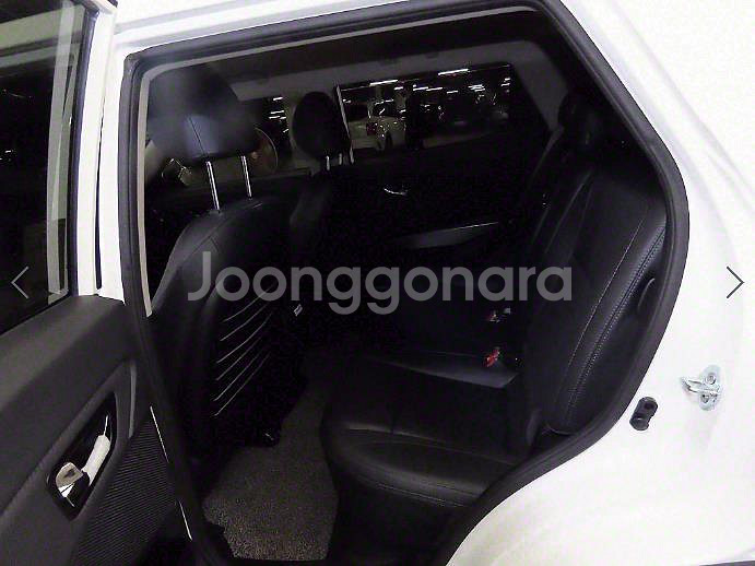 @22년식 베리 뉴 티볼리 1.5 가솔린 2WD R---6