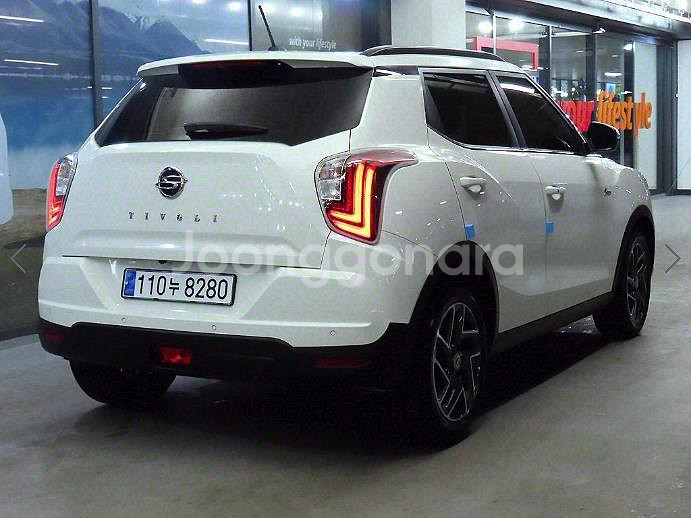 @22년식 베리 뉴 티볼리 1.5 가솔린 2WD R---3