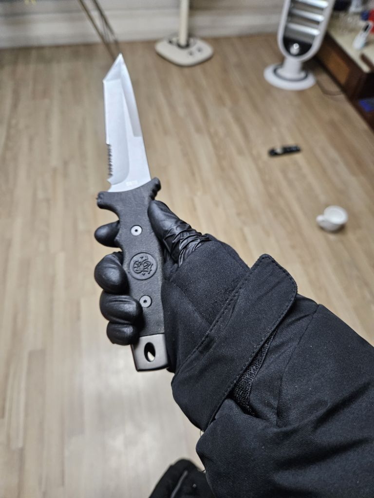 S&W 서바이벌 탄토 나이프