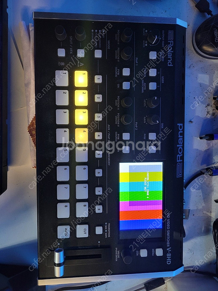 롤랜드 비디오스위처 V-8HD--0