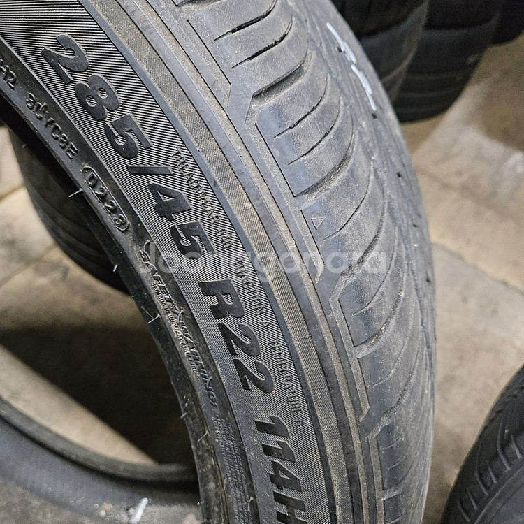 285 45 22 중고타이어 금호 HP71--4