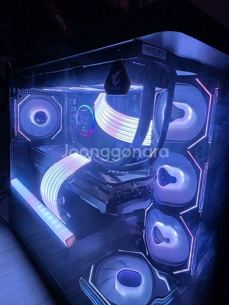 라이젠7 7800X3D 64GB RTX4080S 본체--2