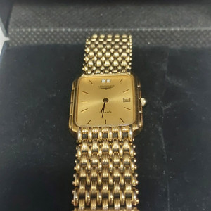 론진 쿼츠사각 금장다이아 모델팝니다