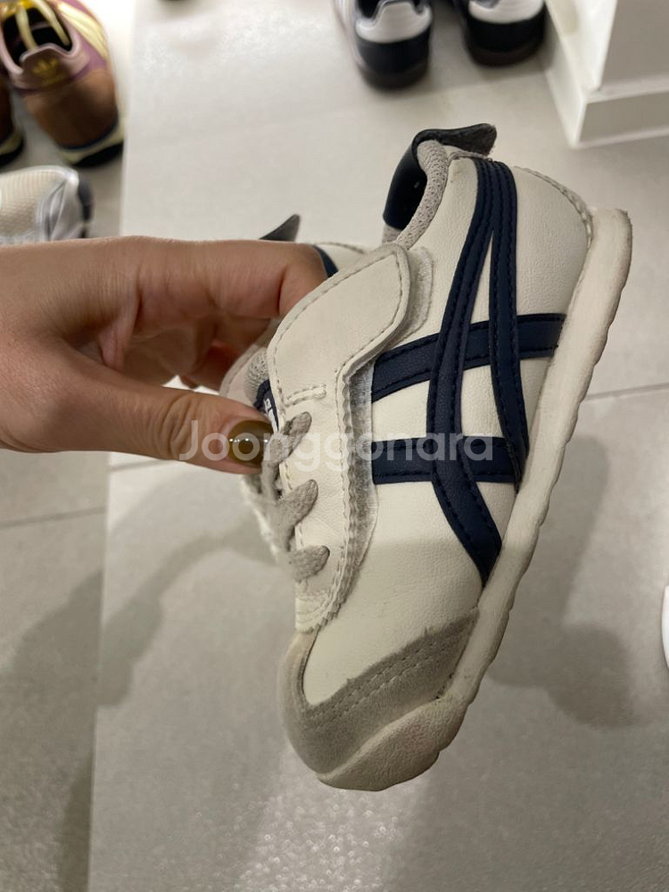 오니츠카타이거 유아 운동화 135사이즈--1