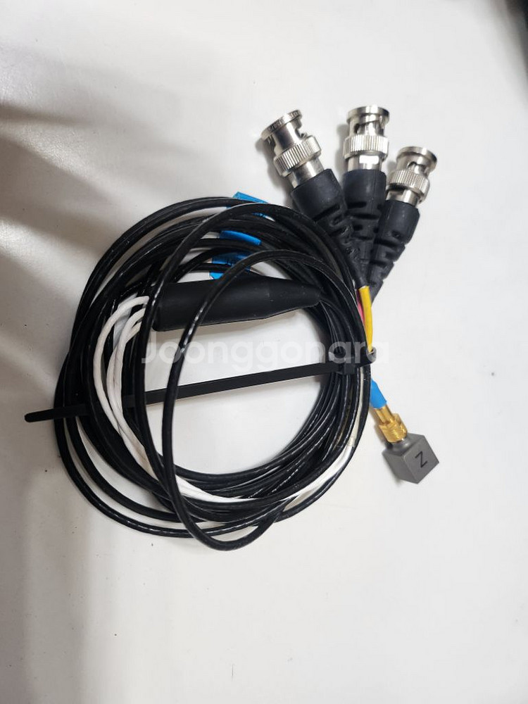 DYTRAN 3263A2 3축 진동센서팝니다--0