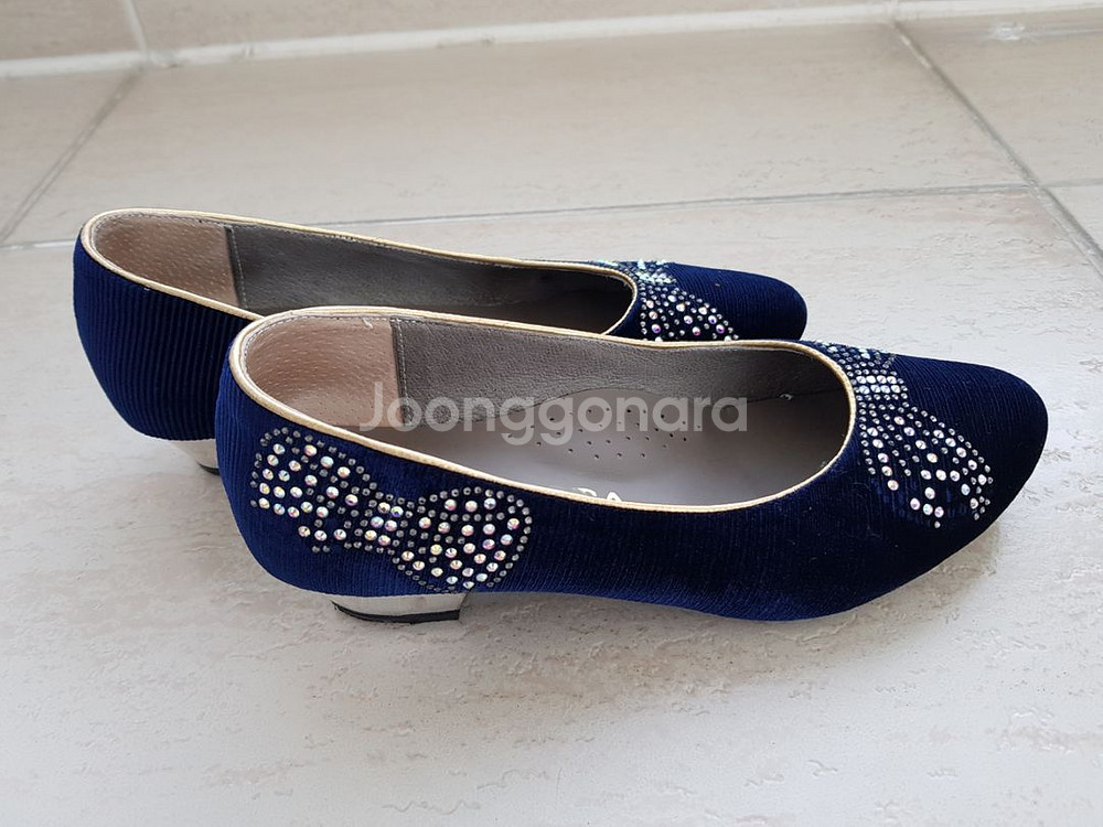 화사하고 이쁘면서 발도 편한 구두--3