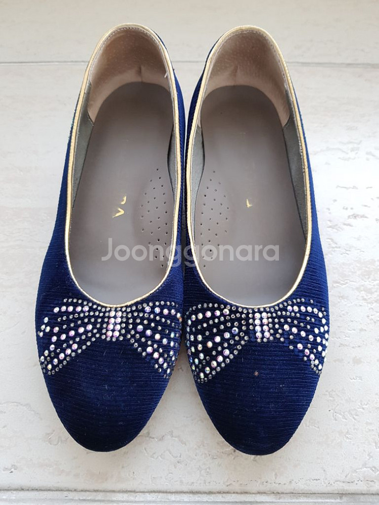 화사하고 이쁘면서 발도 편한 구두--1