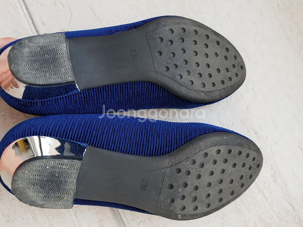 화사하고 이쁘면서 발도 편한 구두--4