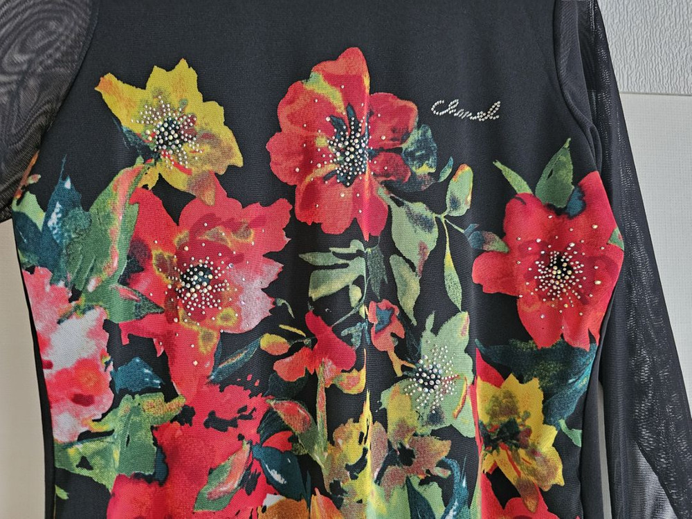 화사하고 이쁜 시스루 블라우스--4